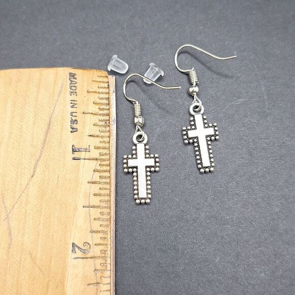 Silver cross earrings minimalist jewelry - Picture 6 of 6